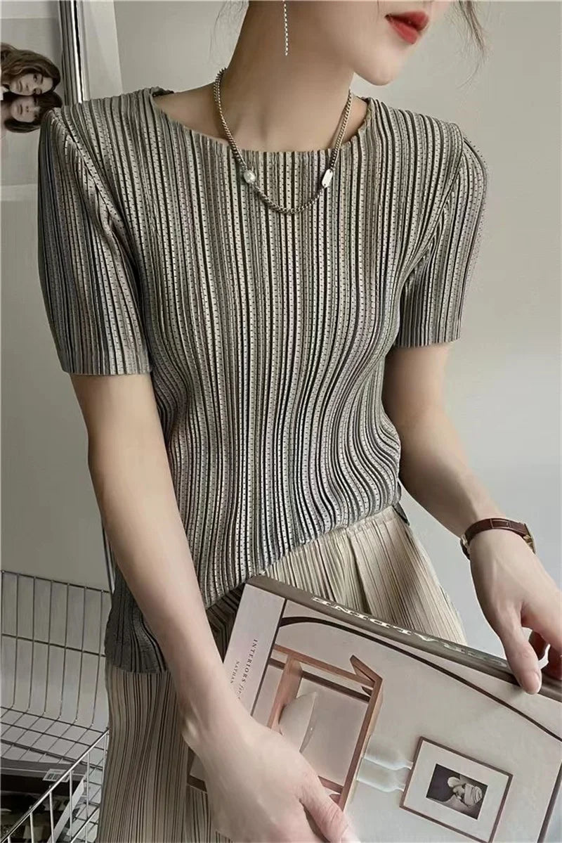 Women’s Pleated Short Sleeve Top Stylish Casual Fashion Shirt